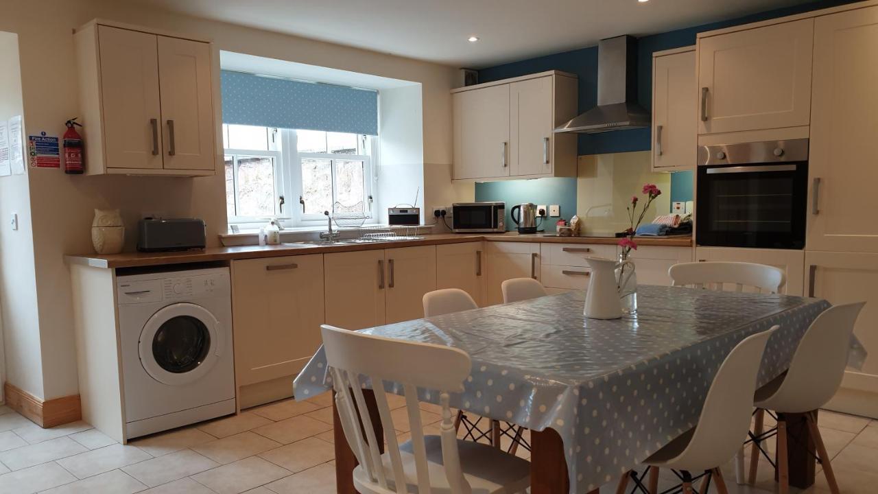 Old Farm Holiday Cottages - Scottish Borders 천사이드 외부 사진